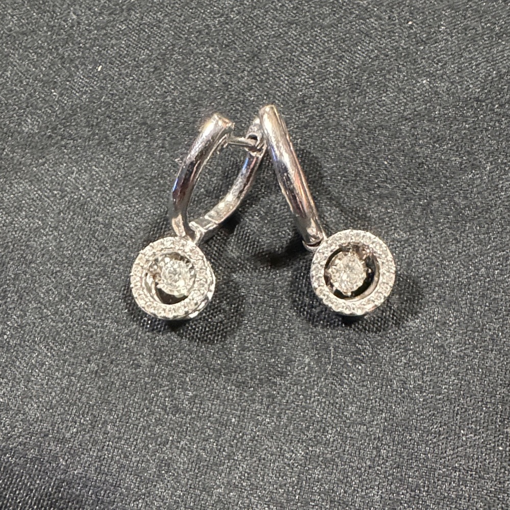 Elegant 10k white gold and diamond Hoop Earrings